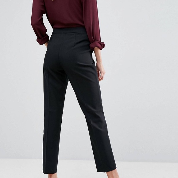 ASOS Design pants in black. Size US 4. - Picture 2 of 9